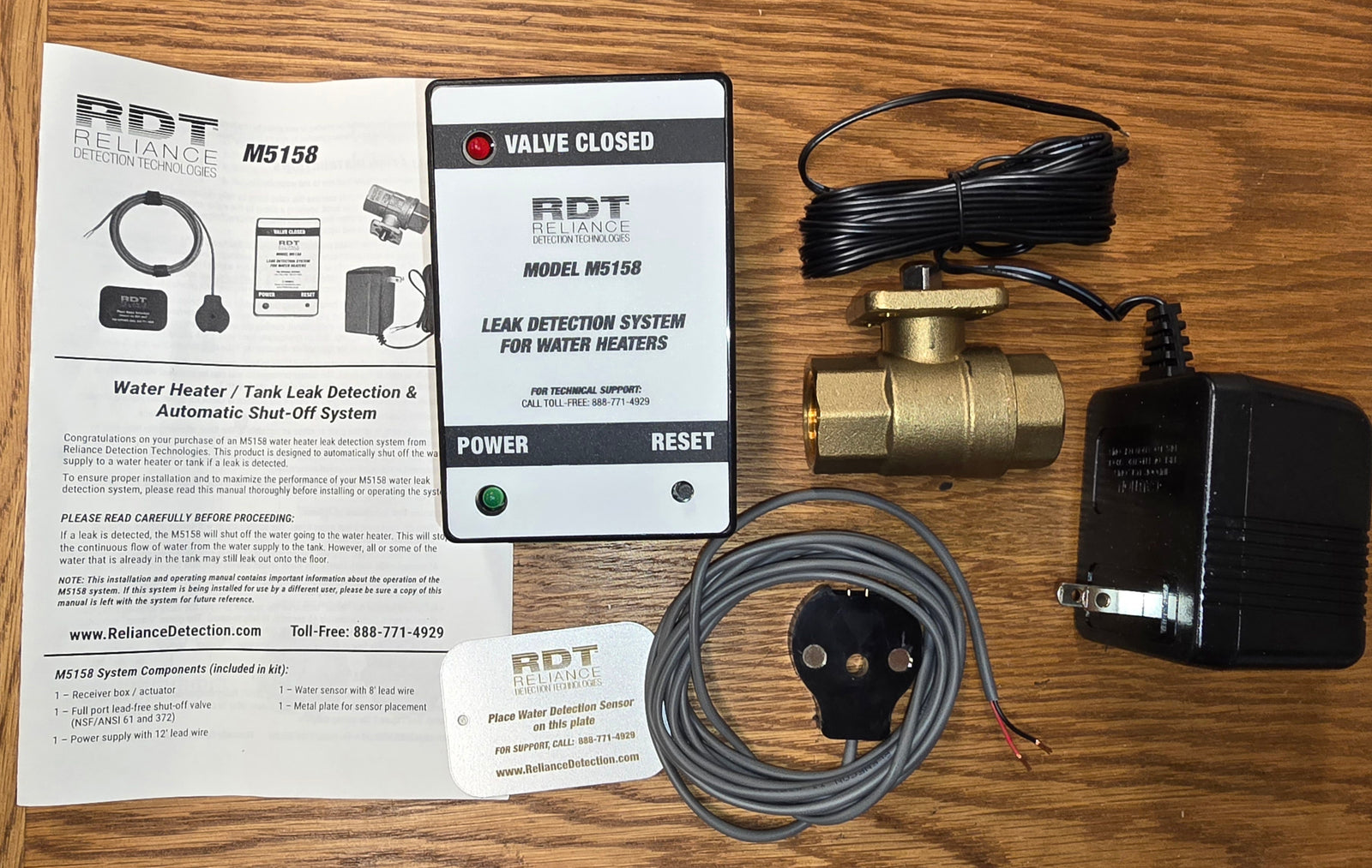 Water Heater Leak Alarm with 3/4" Automatic Shut-Off Valve & Magnetic Puck